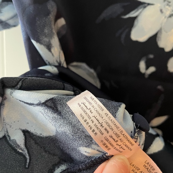 La Vie en Rose blue floral satin top - Picture 5 of 5